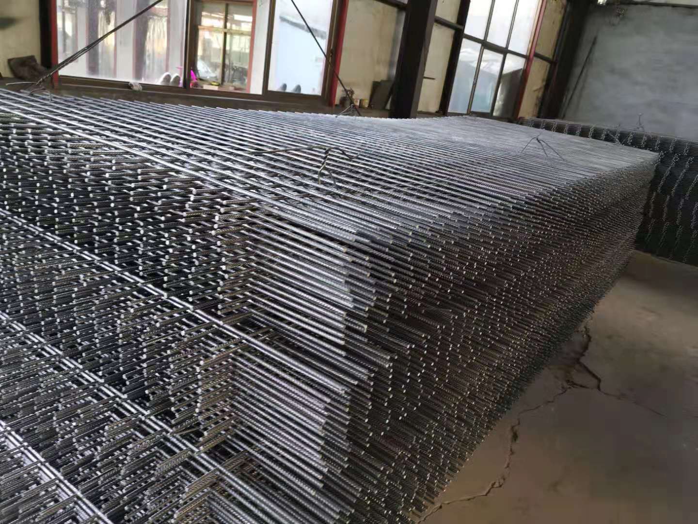 硬質合金硼鋼筋網片有什麽優點?